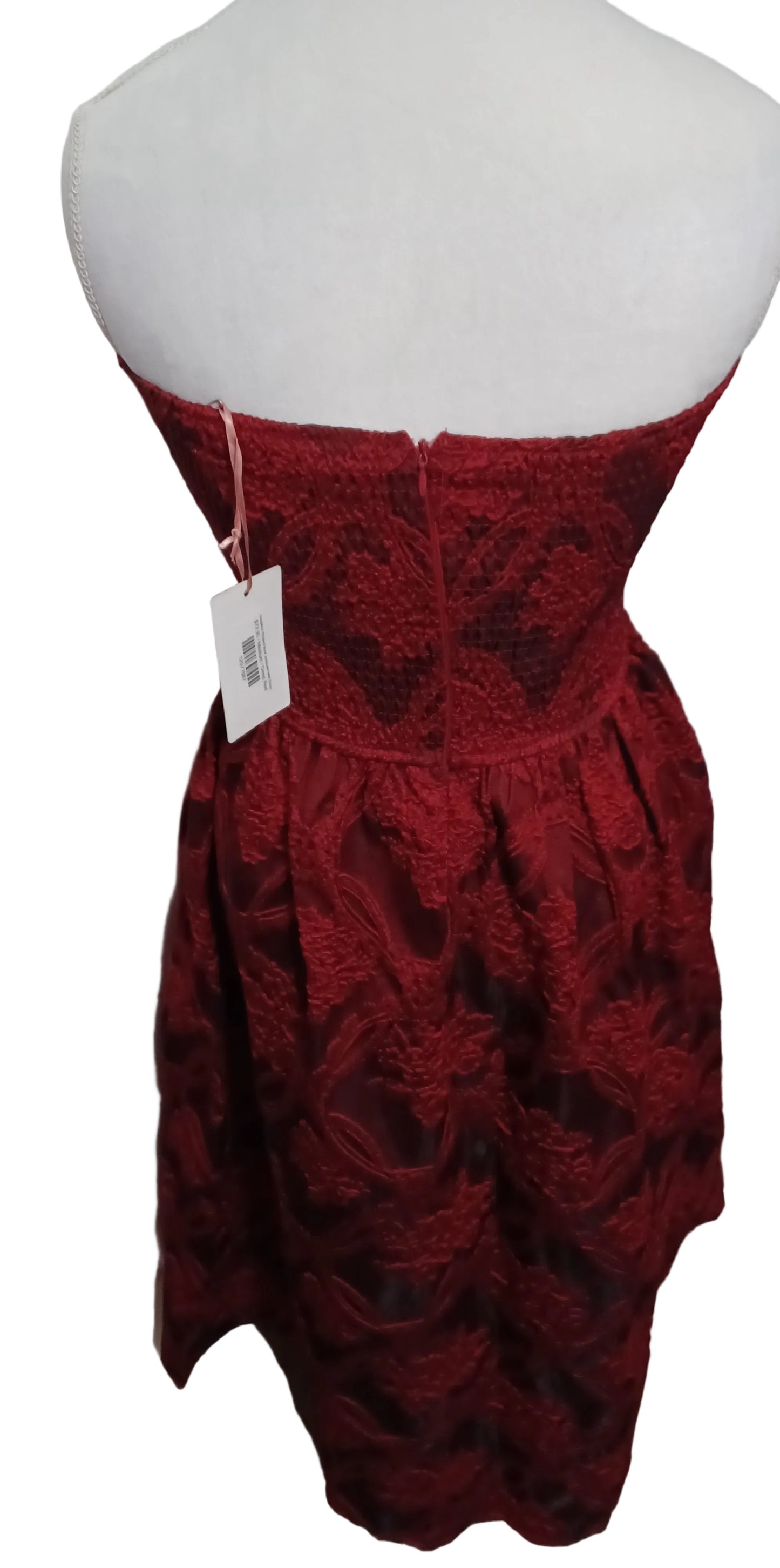 Strapless Pleated Bust Jacquard Midi Dress – Entro | Deep Red | Medium